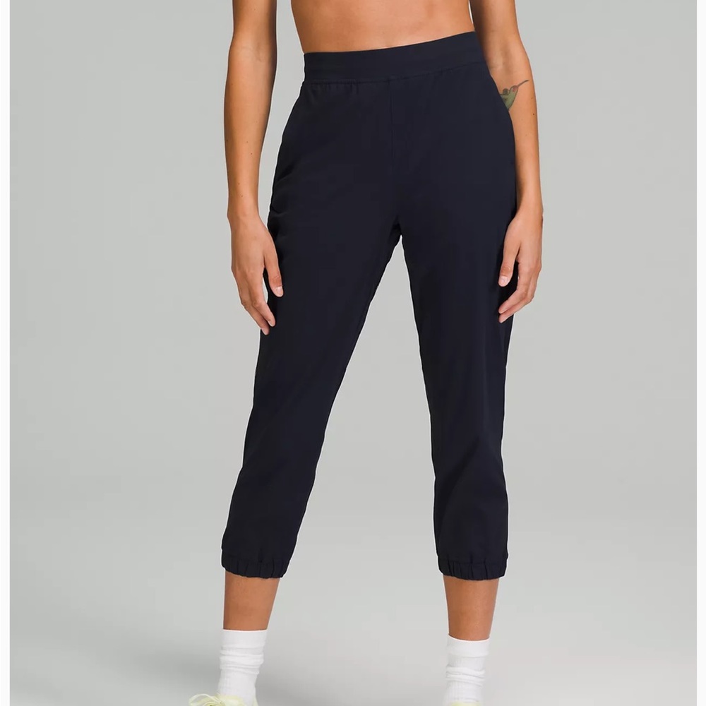 LULULEMON JOGGERS